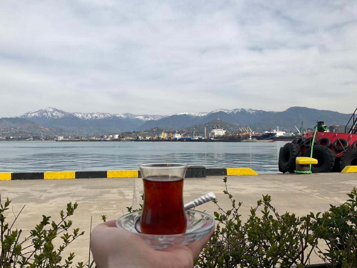 Babi Home Batumi Luaran gambar